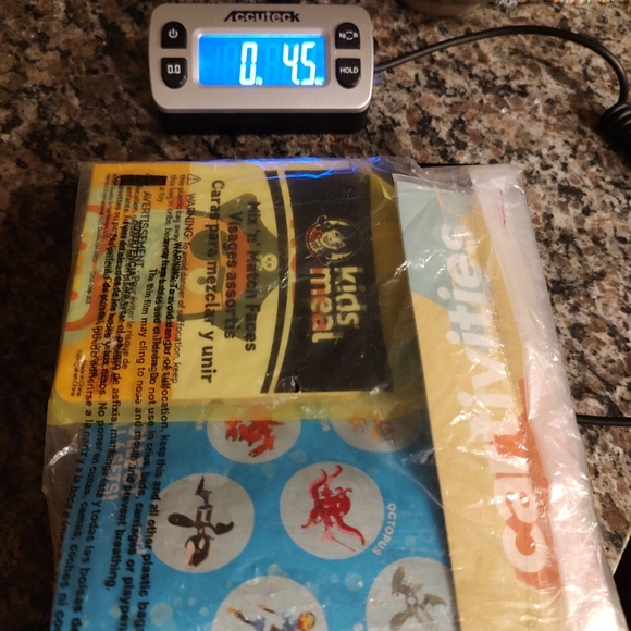 Lot of 3 Wendy's toys Cartivities includes a fun Sign, an Orca and Matching face - Picture 9 of 9